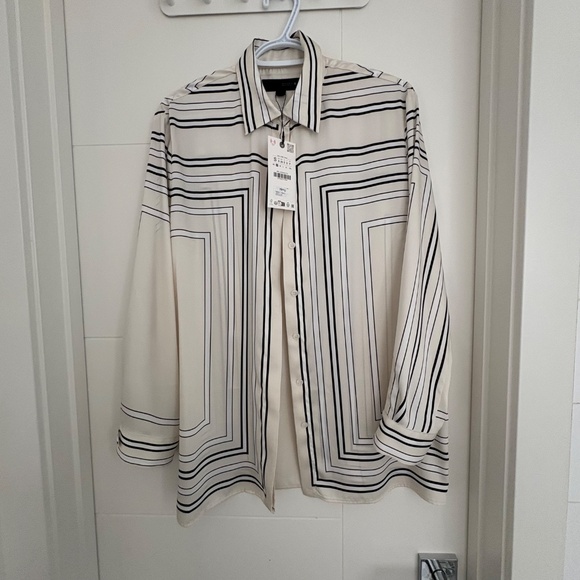 ZARA WOMAN COLLECTION Lapel collar shirt with long cuffed sleeves and trousers - Picture 3 of 12